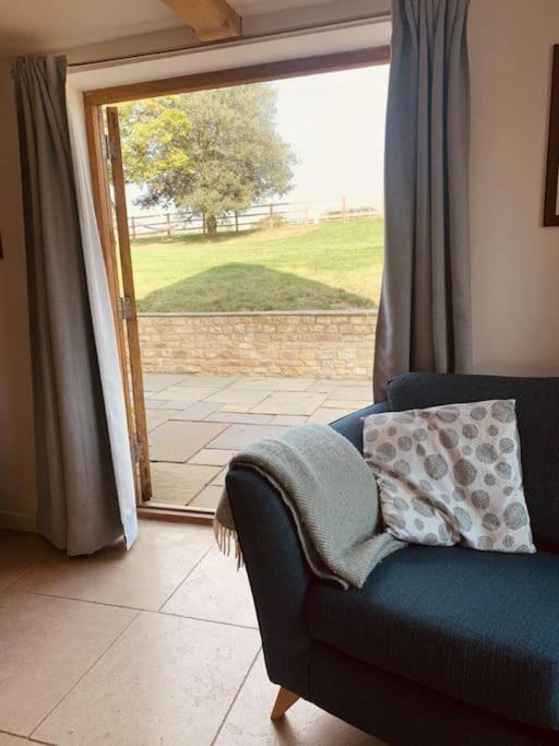 2 Beds & Living In Our Idyllic Country Cottage Bedford Kültér fotó